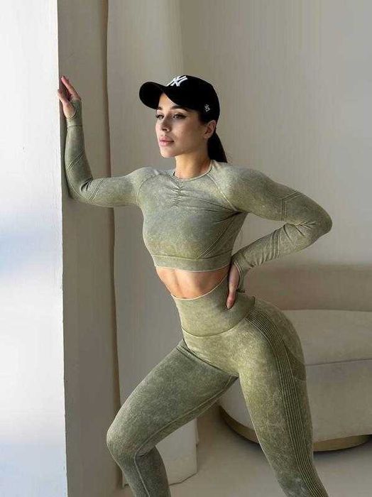 Костюм для фітнесу