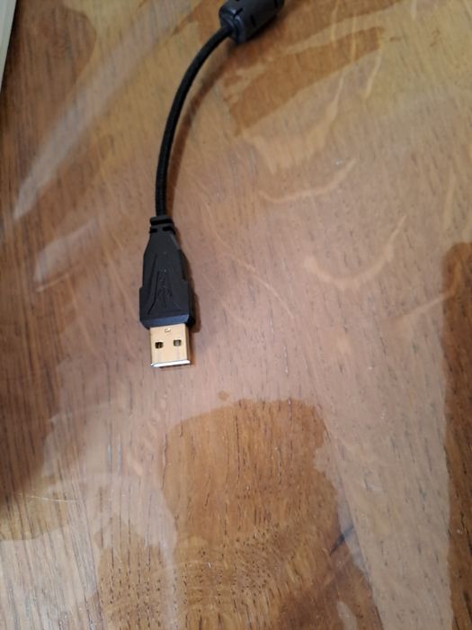 Продам пилосос .