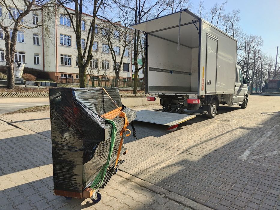 Transport Busem z Windą, przewóz mebli busem, solidnie, tanio!