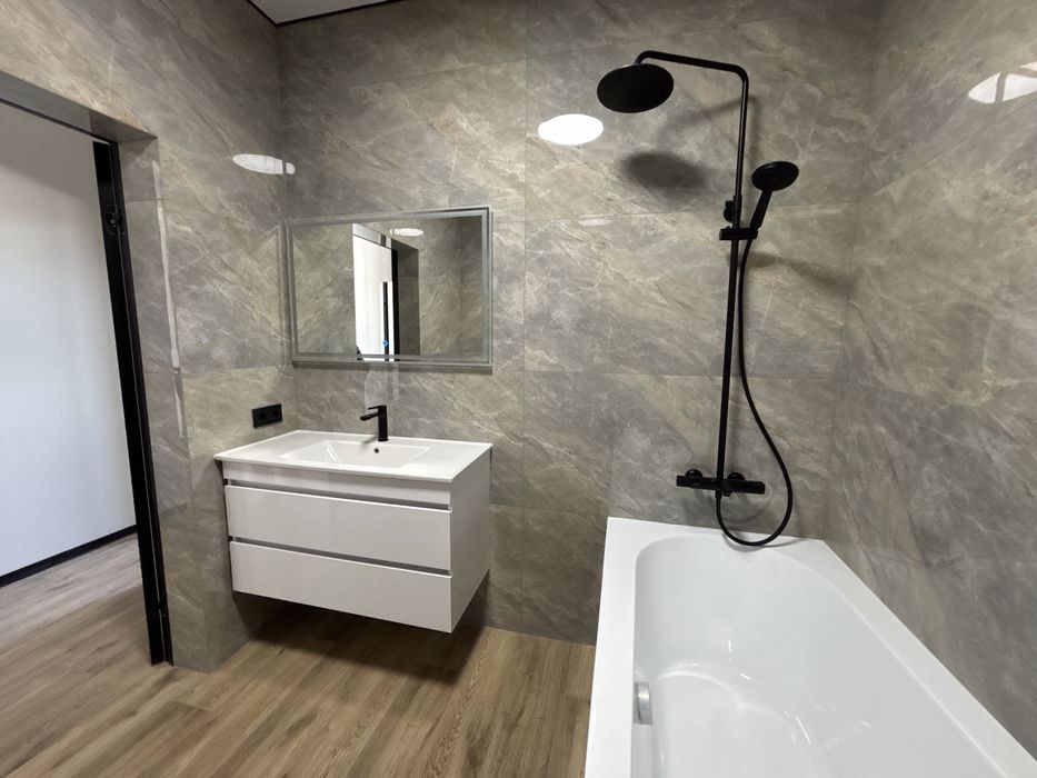 Будинок з ремонтом/15 хв.від Києва/без комісії!/власник!