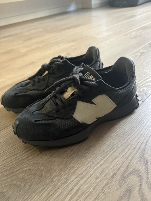 Кросівки New Balance 327; бу 43 розмір, 27,5 стелька
