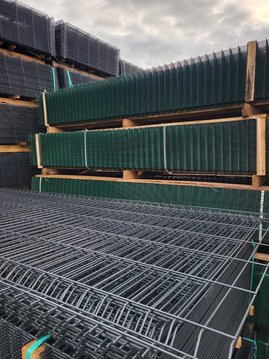 Pustaki ogrodzeniowe/Styrobud/Fronty/Ogrodzenia/ Panele 3D/2D