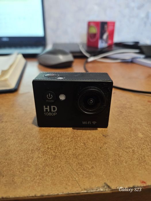 Продам экшнкамеру sj4000 wifi