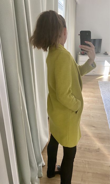 Limonkowy płaszcz XS