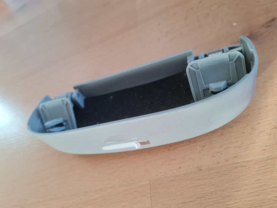 Schowek na okulary samochodowy