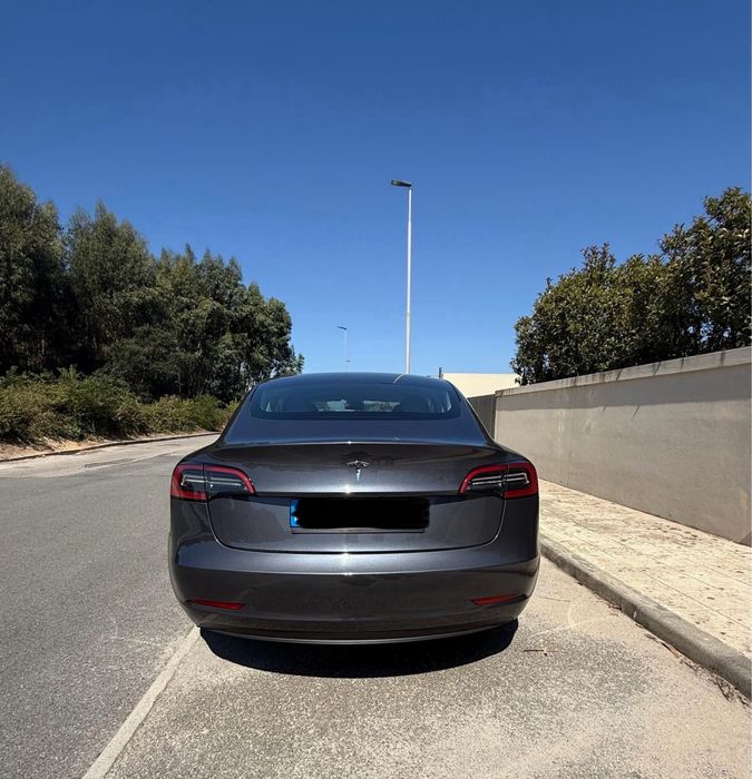 Tesla model3 long range tracçao traseira