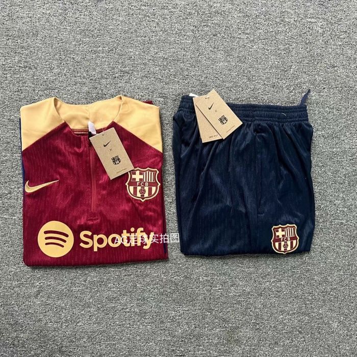 Тренувальний костюм Барселони 24/25 / Fc Barcelona training kit