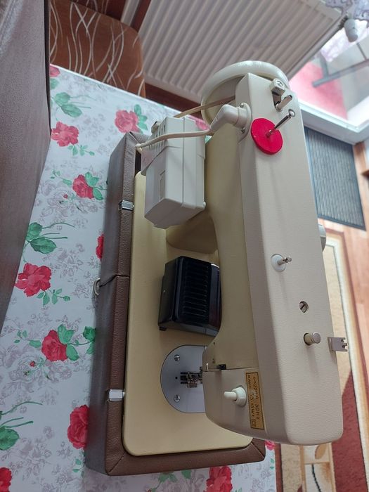 Maszyna do szycia Czajka - 132M