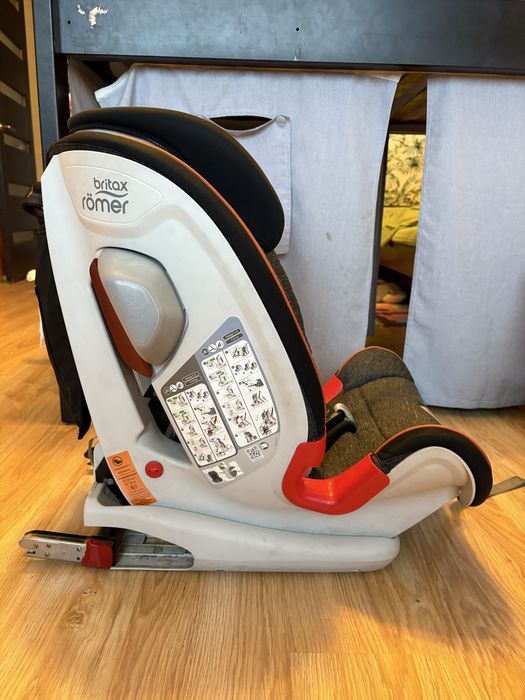 Автокрісло Britax Romer Advansafix II Sict в ідеальному стані, чисте