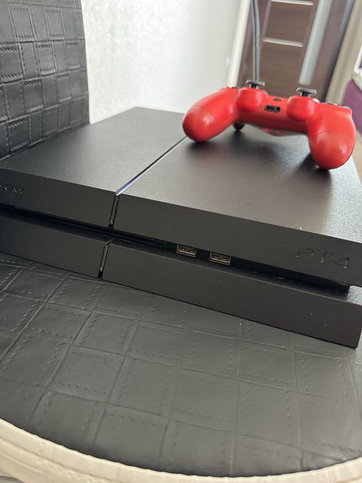 Продам ps 4 1000 gb  в Хорошому стані!