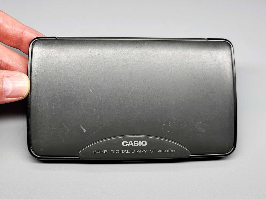 Kalkulator Organizer CASIO Digital Diary SF-4600B 64 KB vintage
