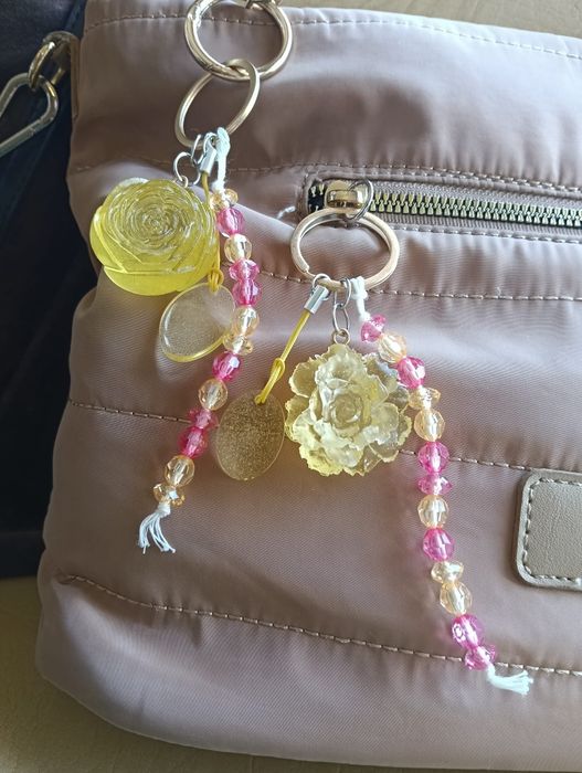 Bag charm artesanal FLOR duplo