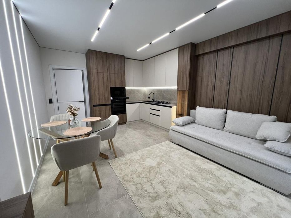 Продаж,  квартира з ремонтом Угорська 12, Новобудова, Сихів, Львів