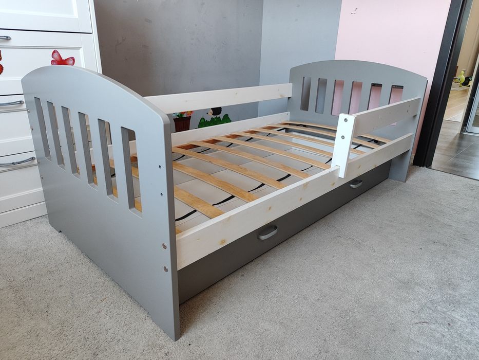 2 x Łóżko dziecięce 160x80 drewno + Materace