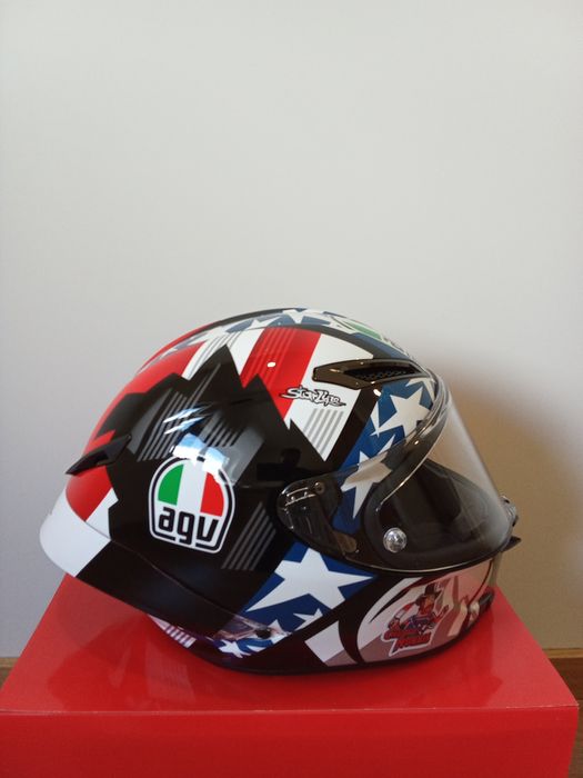 AGV PISTA GP RR edição limitada VR 46 carbono