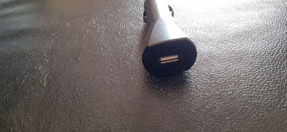 Adaptador de isqueiro auto usb