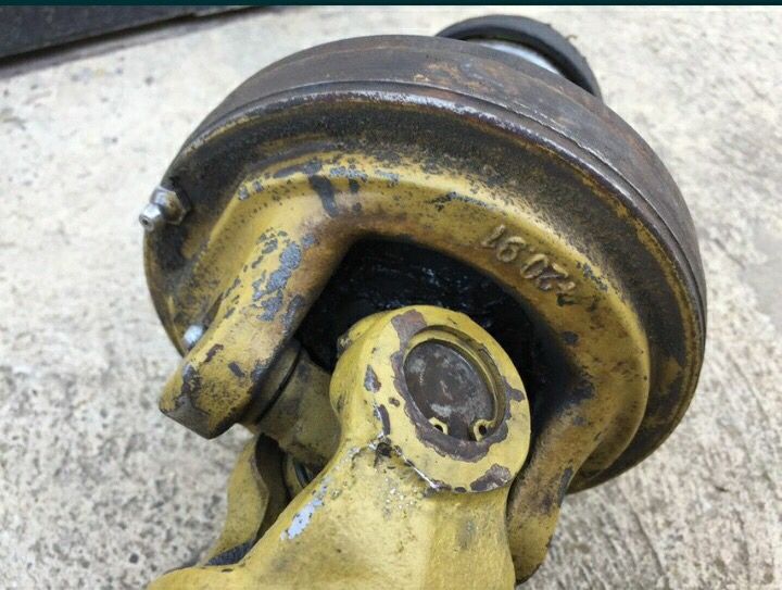 Кардан поворотний, поворотний шарнир карданного вала, гук, вал кардан