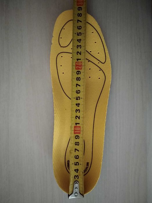 Keen. Подарую тільки правий чобіт