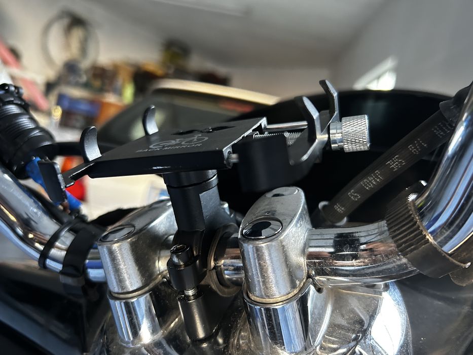 Suportes em aluminio para mota/bicicleta etc em preto espetaculares !