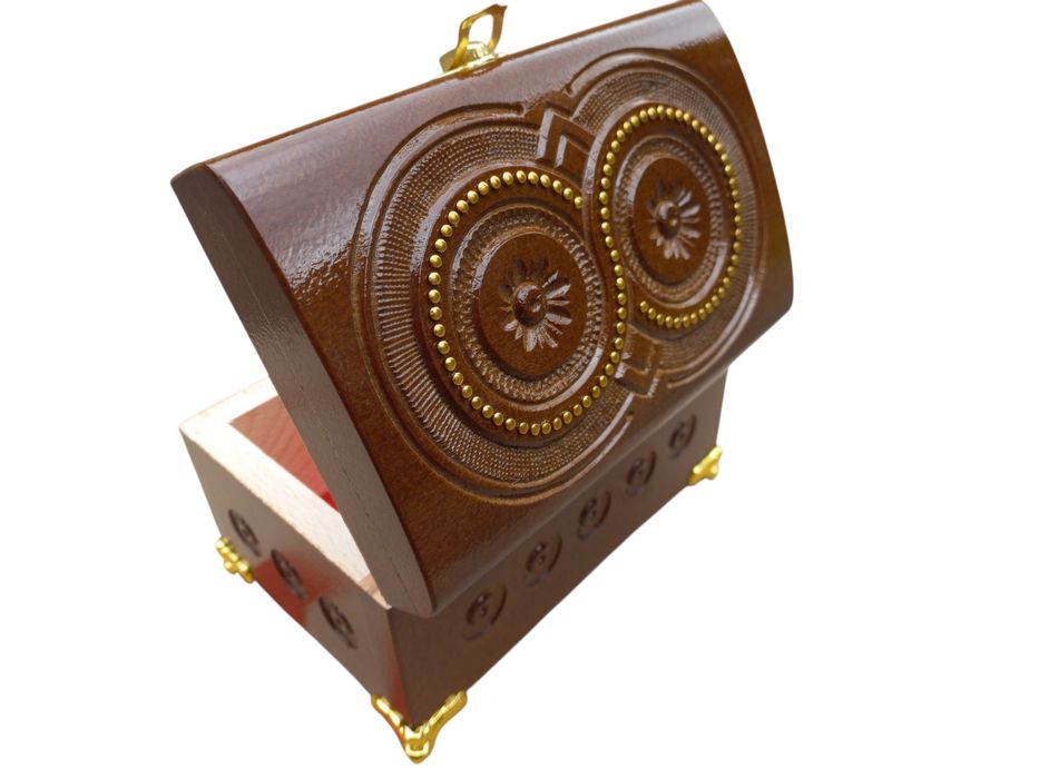 Скринька для прикрас