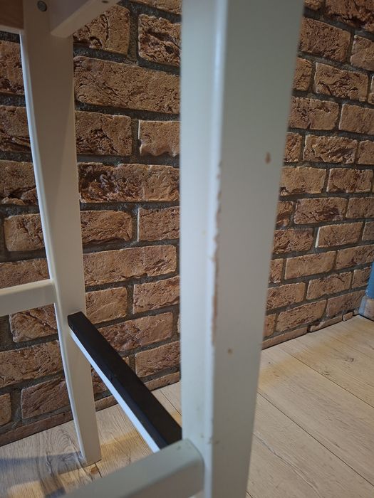 Krzesło hoker biały Ikea