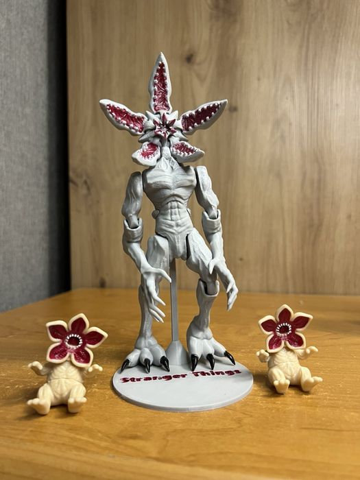 дивні дива , Очень странные дела , Demogorgon Демогоргон  з підставкою