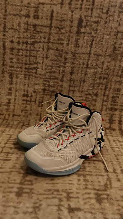 buty do koszykówki decathlon rozmiar 40