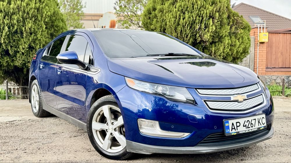 Продам chevrolet volt 2013