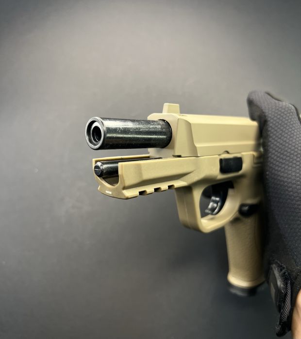 Металевий пістолет Smith Wesson - модель G51D (іграшка)