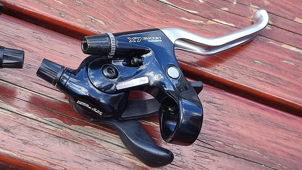 Klamkomanetki Shimano LX  ST-M560 , 7x3s