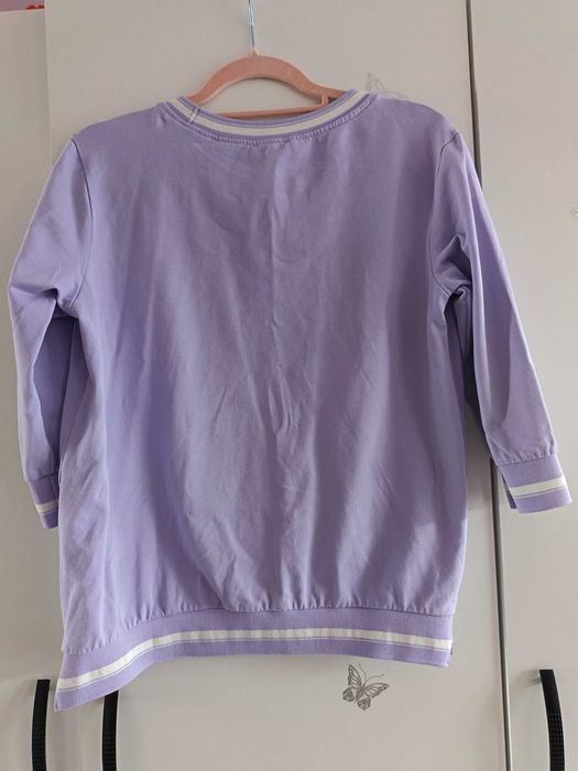 Bluza fioletowa z napisami rozmiar S/M,rękaw 3/4