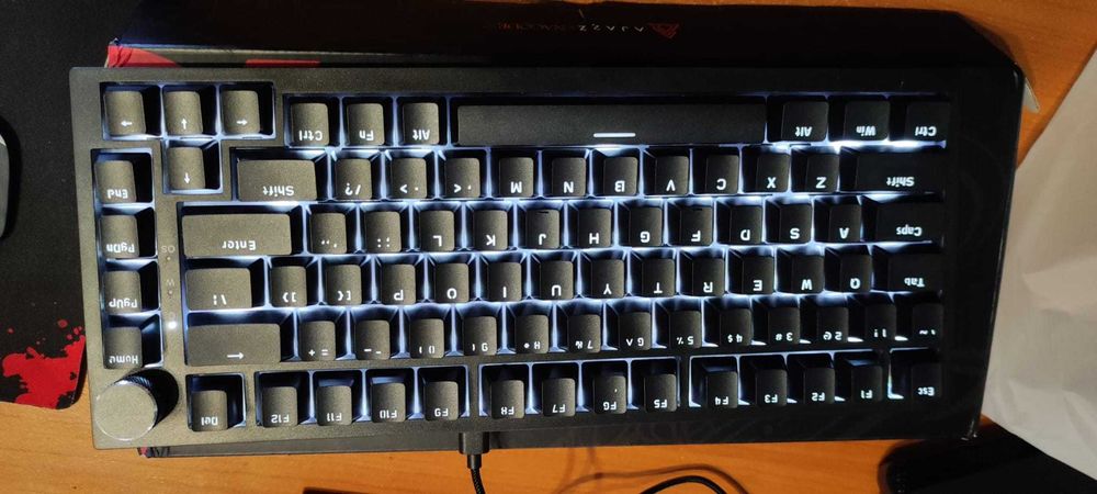 Teclado gamming mecânico NOVO