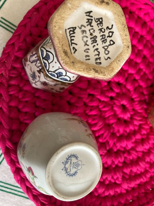 Chávenas de chá porcelana pintadas à mão vintage sec XVII