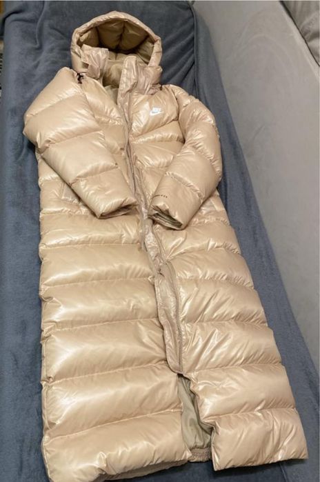 Пуховик Nike оригинал женский длинный бежевый S/M парка зимняя DH4081