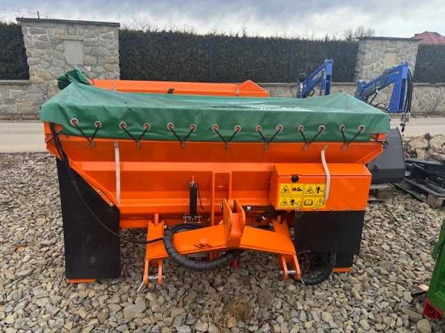 Posypywarka samozaładowcza HZS-10 Pronar