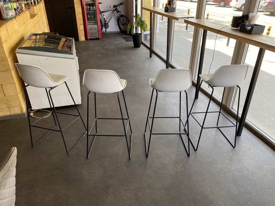 Барный стул для дома , кофейни. Стул на кухню