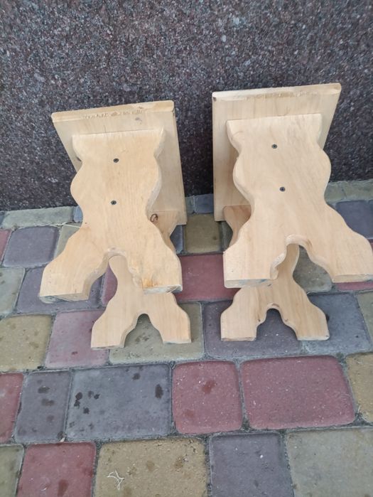 Табуретки деревянные (новые)