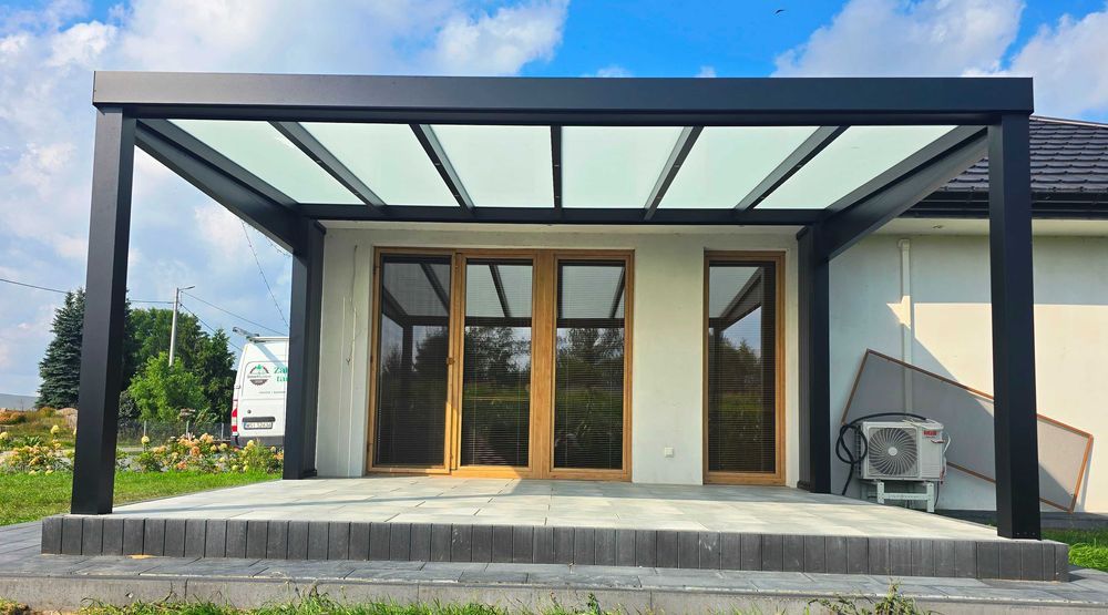 Zadaszenie tarasu, pergola, konstrukcja aluminiowa, altana