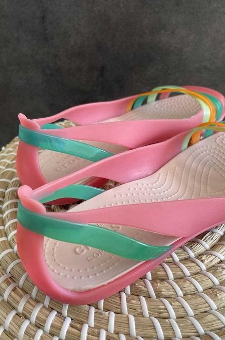 Crocs sandały Isabella Huarache 2 Flat Pink/Rose Dust W8 38/39