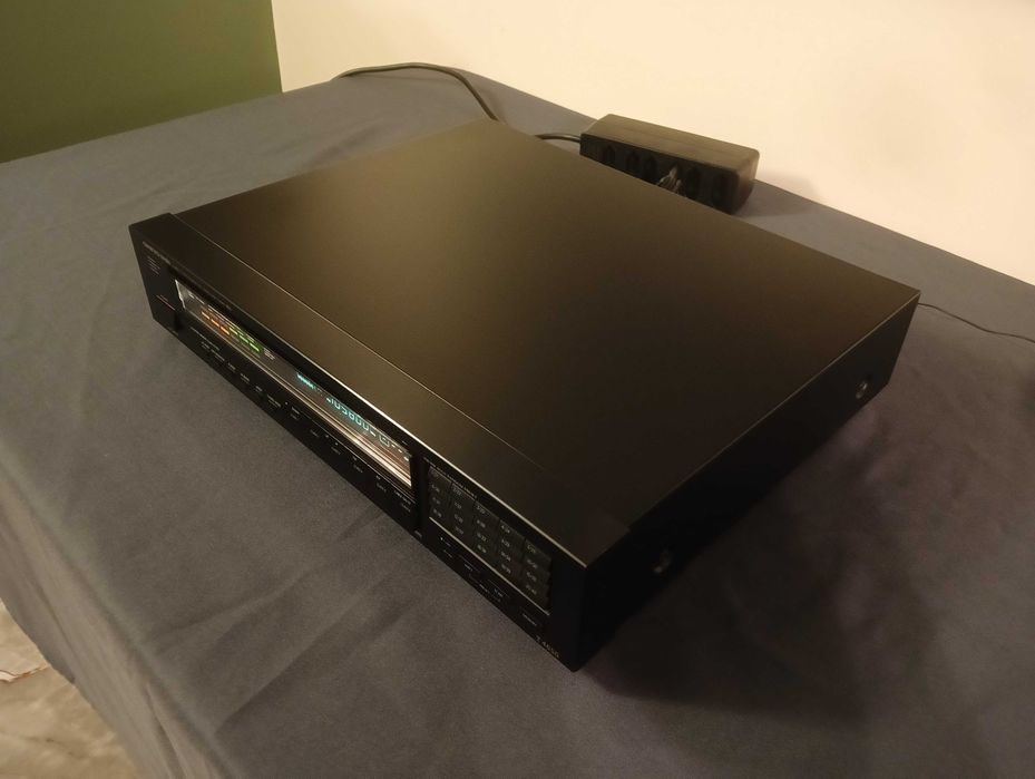 Tuner Onkyo T-4650 Integra