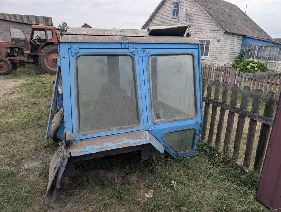 Кабіна МТЗ 80 МТЗ 82 МТЗ 1523 МТЗ 2022 Кабіна капот двері рамка скло панель руль запчастини кабіна Шрот запчасти