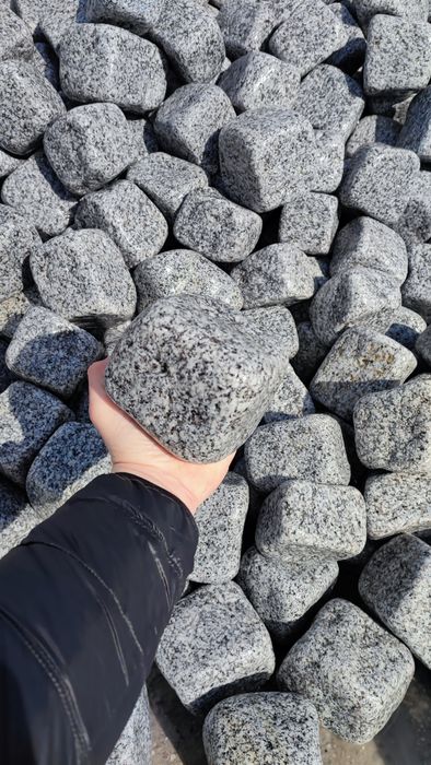 Kostka granitowa Starobruk Antyczna - otaczana