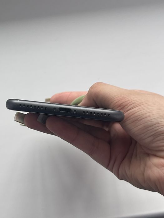 Телефон Iphone 8+ 64гб