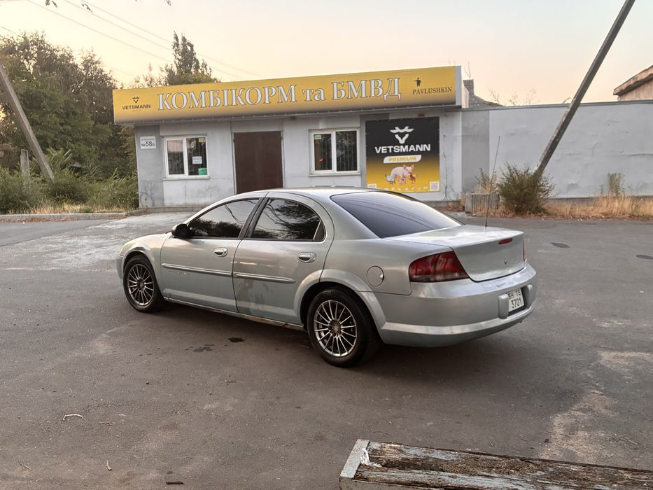 Продам крайслер 2.4  автомат