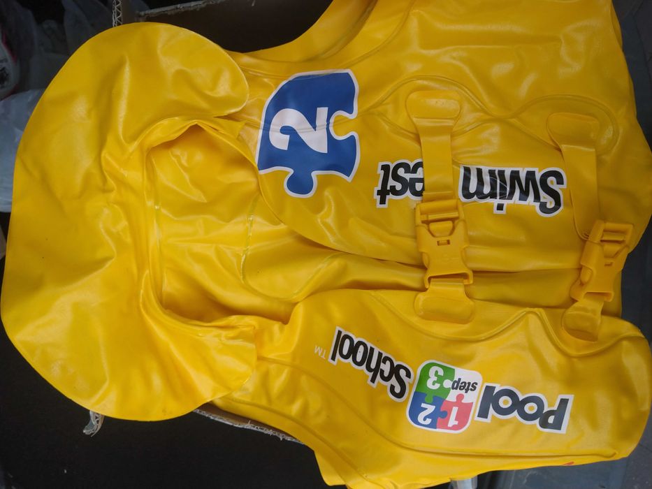 Kamizelka bezpieczenstwa do plywania dla dzieci