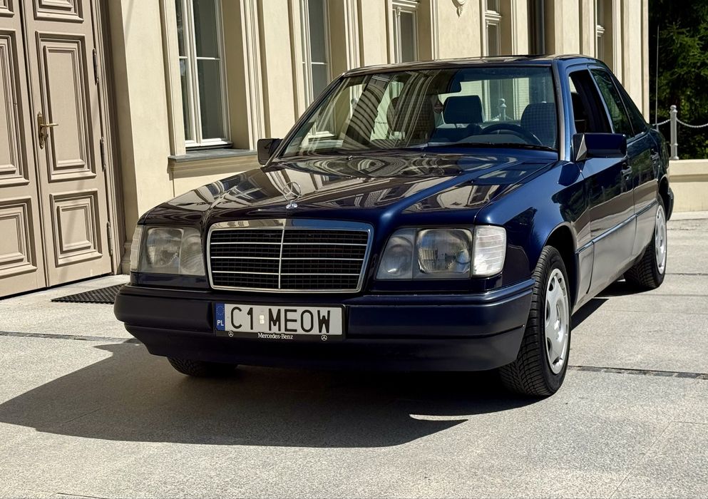 Mercedes-Benz W124