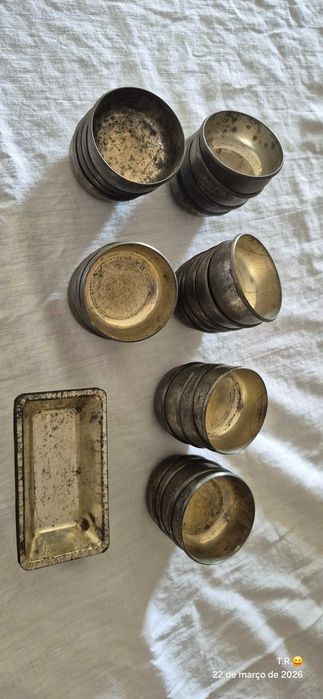 Very Old Cupcake Molds447048239568005120