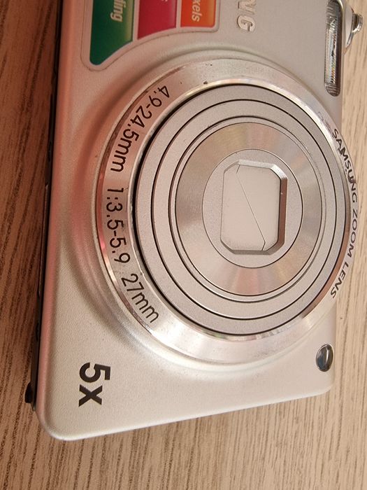 Camera digital Samsung ST65
14.2 mpx
5x digital zoom
HD
Sem carregador