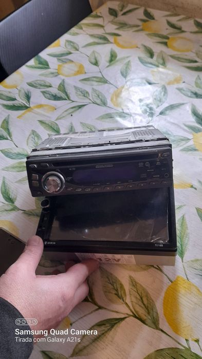 Radio de carro usado