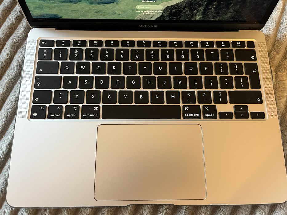 MacBook Air M1/256 A2337